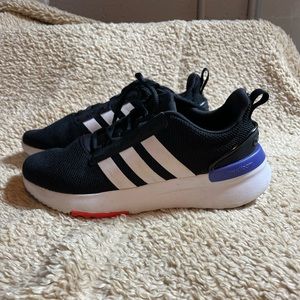 Adidas tennis shoes - child size 4